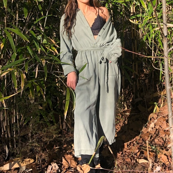 Urban outfitters jumpsuit - Picture 13 of 14